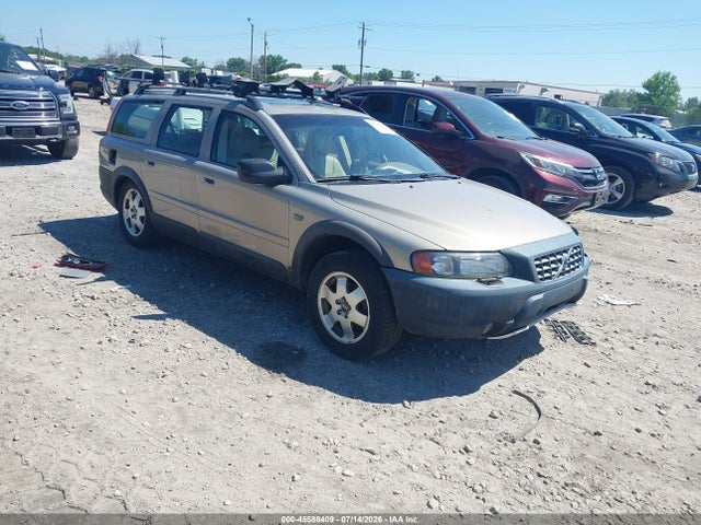 2002 VOLVO V70 XC