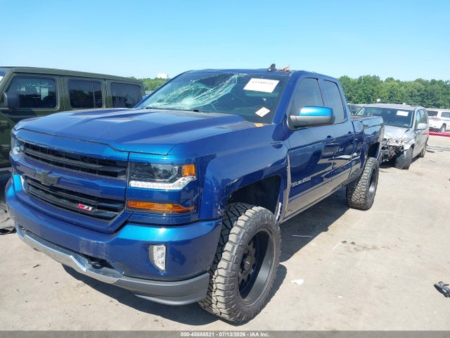 2017 Chevrolet SILVERADO 1500 LT 照片 2
