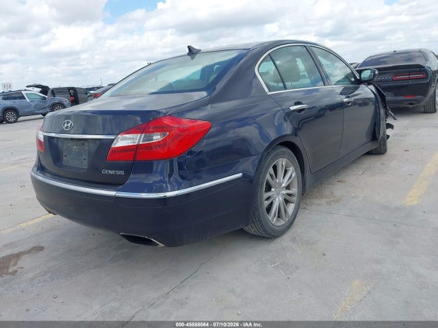 2012 Hyundai GENESIS 3.8 photo 4