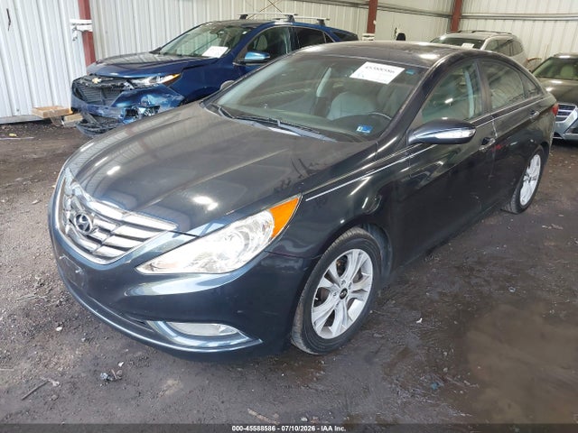 2011 Hyundai SONATA LIMITED photo 2