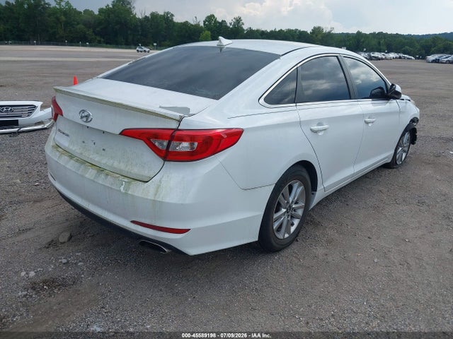 2016 Hyundai SONATA SE — фото 4