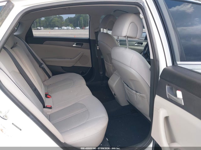 2016 Hyundai SONATA SE — фото 8