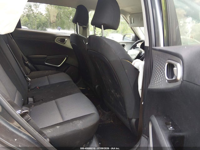صورة 8 لـ 2022 KIA SOUL LX