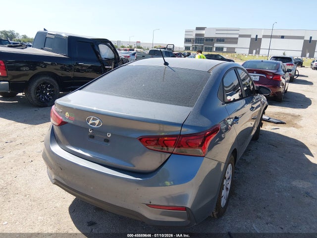 2019 HYUNDAI ACCENT SE 4