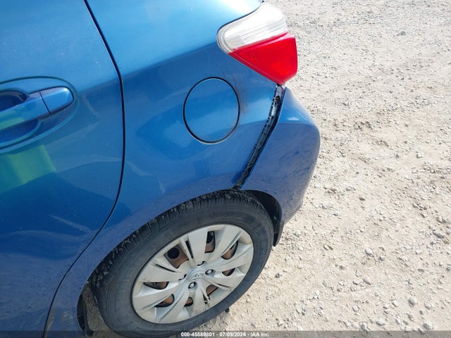 2012 Toyota YARIS LE thumbnail 12