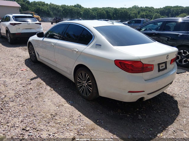 صورة مصغرة 3 لـ 2018 BMW 530E IPERFORMANCE