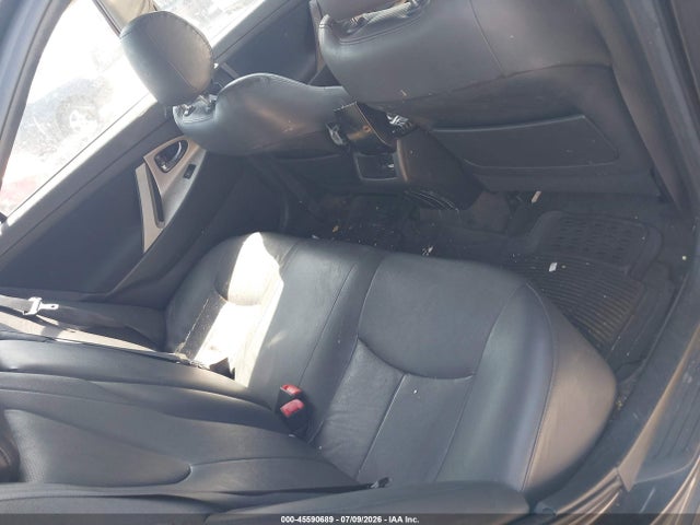 صورة 8 لـ 2011 Toyota CAMRY SE