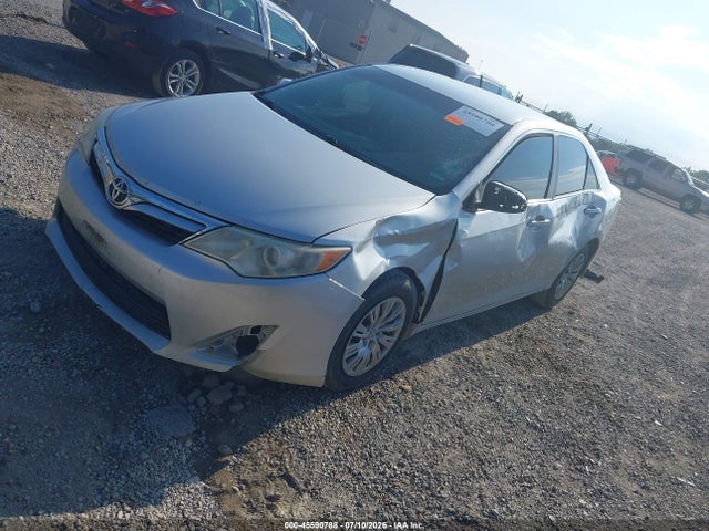 صورة 2 لـ 2014 Toyota CAMRY LE