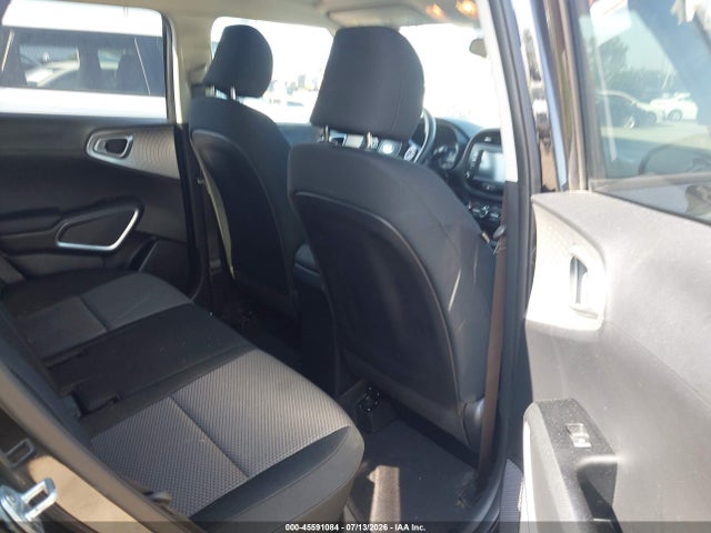 2020 KIA SOUL LX 8