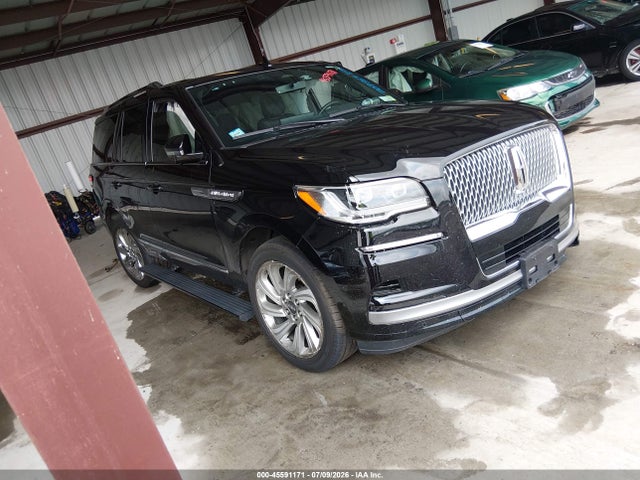 2024 LINCOLN NAVIGATOR PREMIERE