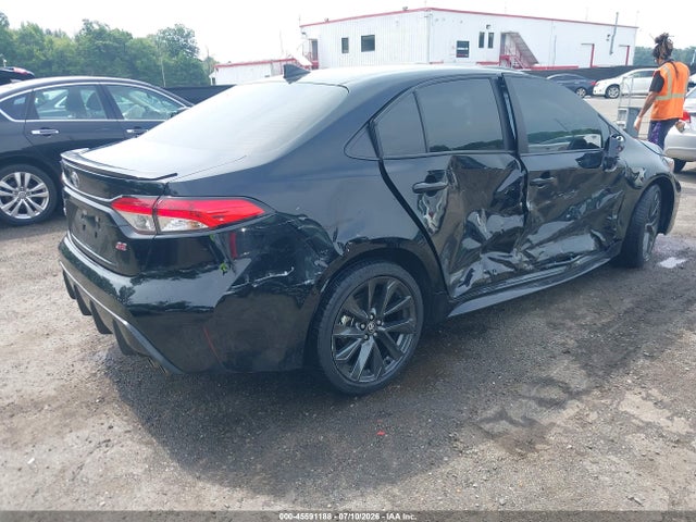 2025 Toyota COROLLA SE photo 4