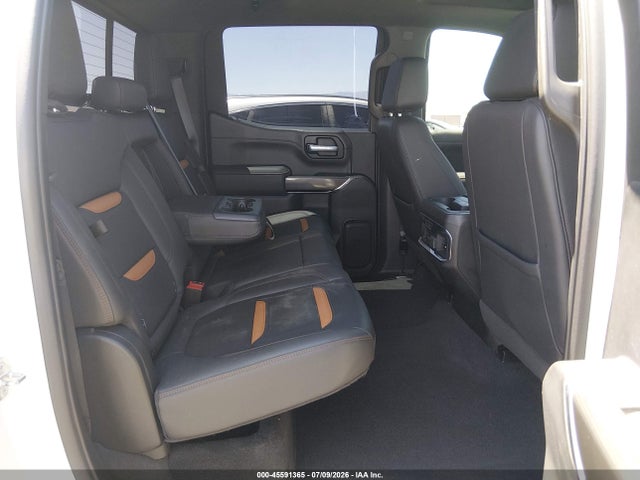 صورة 8 لـ 2021 GMC SIERRA 1500 4WD SHORT BOX AT4