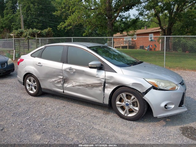 2014 FORD FOCUS SE 照片 6