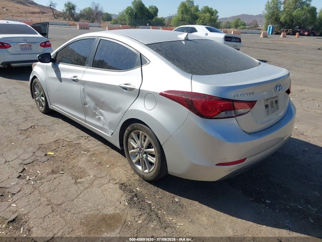 2014 Hyundai ELANTRA SE photo 3