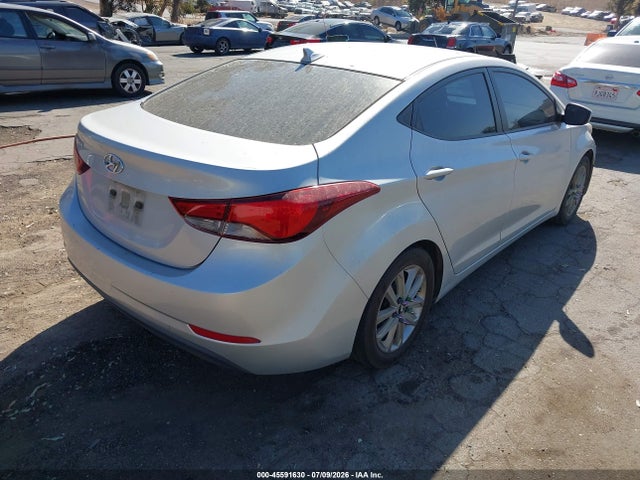 2014 Hyundai ELANTRA SE photo 4