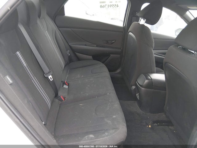 صورة 8 لـ 2025 Hyundai ELANTRA SEL SPORT