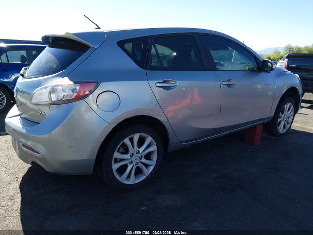 صورة 4 لـ 2010 Mazda MAZDA3 S GRAND TOURING