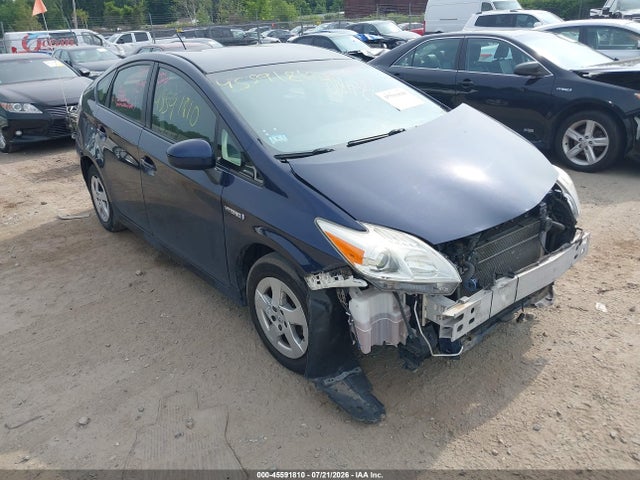 2014 TOYOTA PRIUS THREE