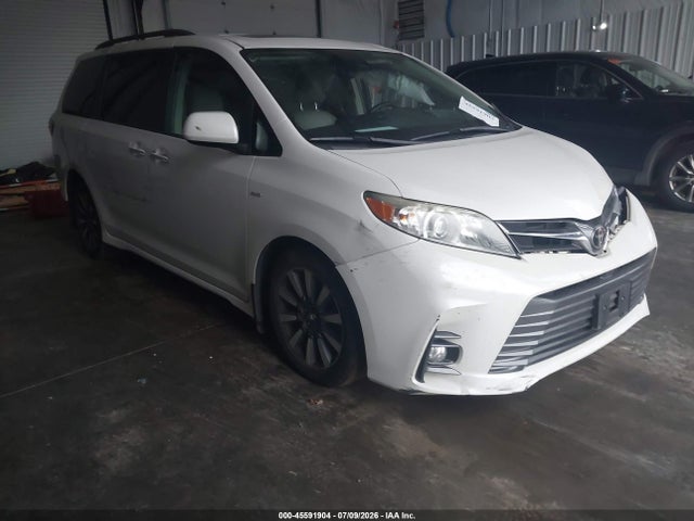 2018 TOYOTA SIENNA XLE PREMIUM 7 PASSENGER