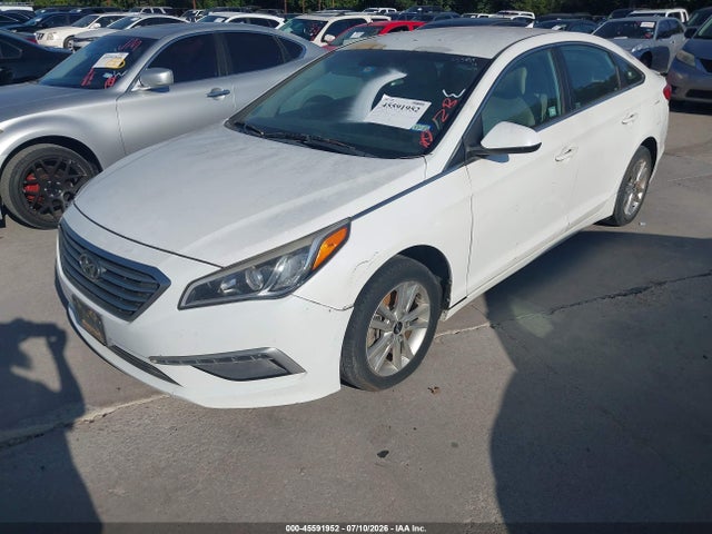 2015 Hyundai SONATA SE 照片 2