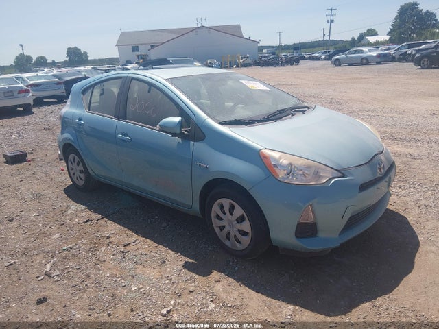 2013 TOYOTA PRIUS THREE