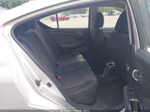 2016 Nissan VERSA 1.6 SV 照片 8