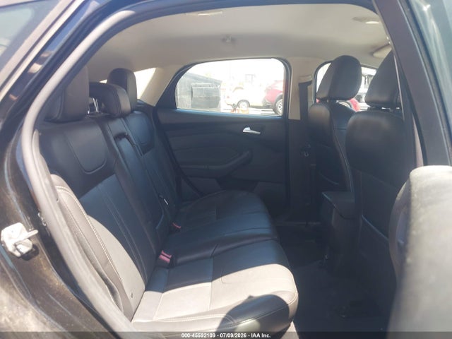 صورة مصغرة 8 لـ 2014 FORD FOCUS SE