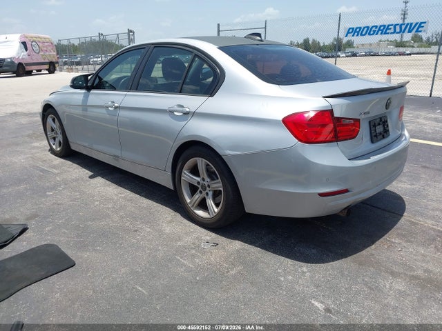 2015 BMW 320I XDRIVE photo 3