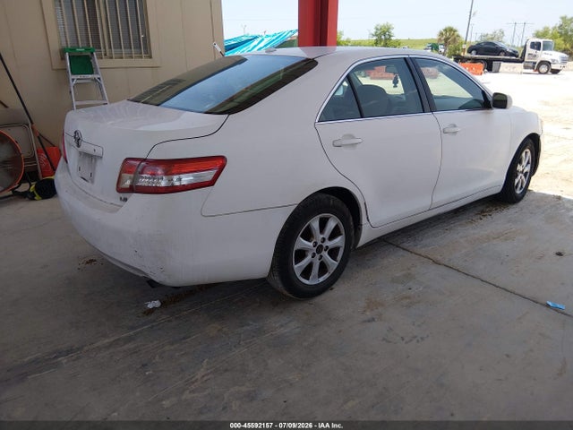 صورة 4 لـ 2010 Toyota CAMRY LE