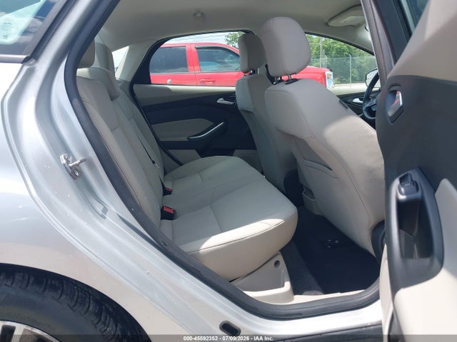 2018 FORD FOCUS SE 照片 8