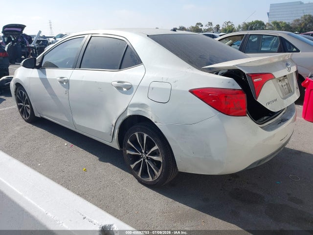 2017 Toyota COROLLA SE — фото 3