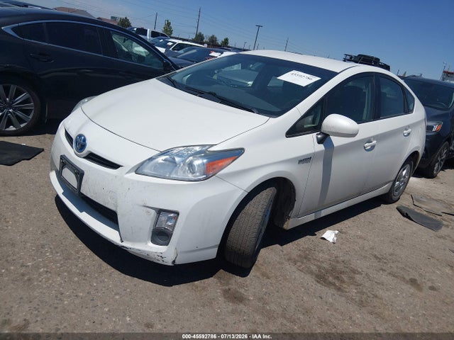 2011 Toyota PRIUS TWO photo 2
