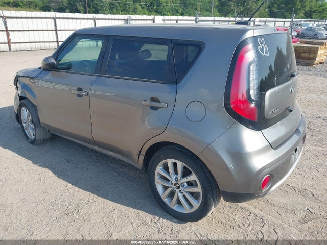 صورة 3 لـ 2018 KIA SOUL +