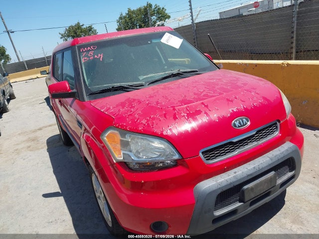2011 KIA SOUL +