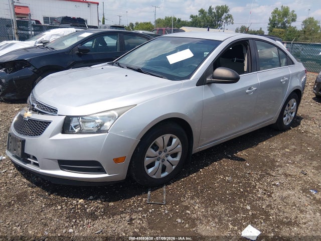 صورة 2 لـ 2012 Chevrolet CRUZE LS
