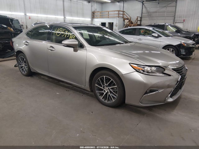 2016 LEXUS ES 