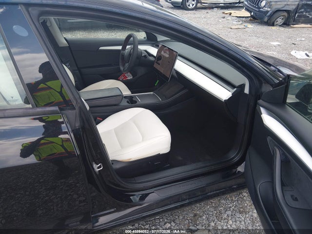صورة 5 لـ 2021 Tesla MODEL 3 STANDARD RANGE PLUS REAR-WHEEL DRIVE