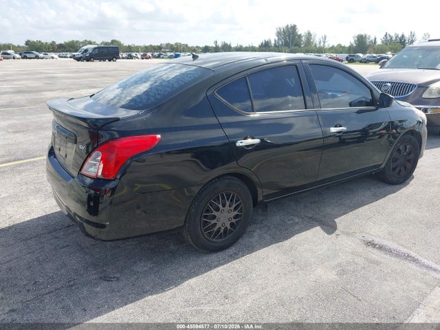 2018 Nissan VERSA 1.6 SV — фото 4