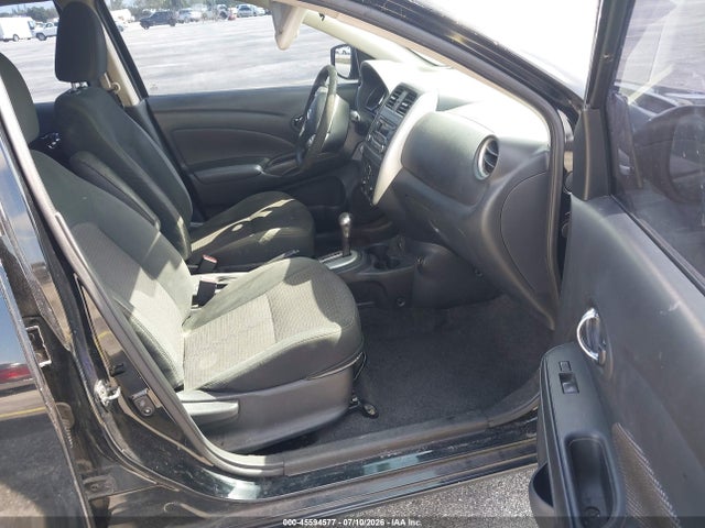 2018 Nissan VERSA 1.6 SV — фото 5