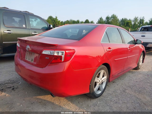 2013 Toyota CAMRY SE — фото 4