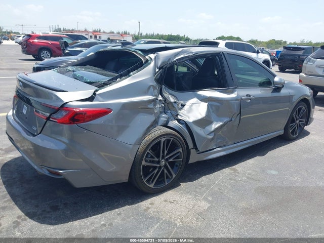 2025 Toyota CAMRY XSE 照片 6