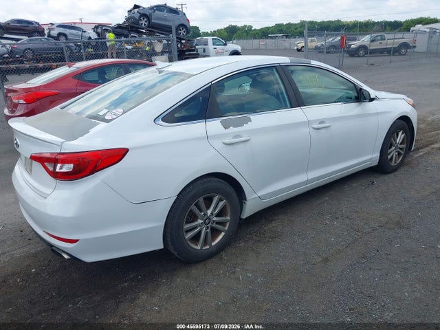 2017 Hyundai SONATA SE — фото 4