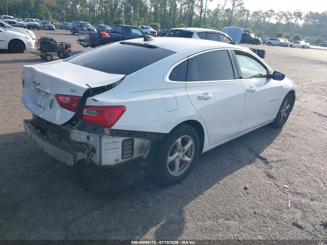 2016 Chevrolet MALIBU LS photo 4