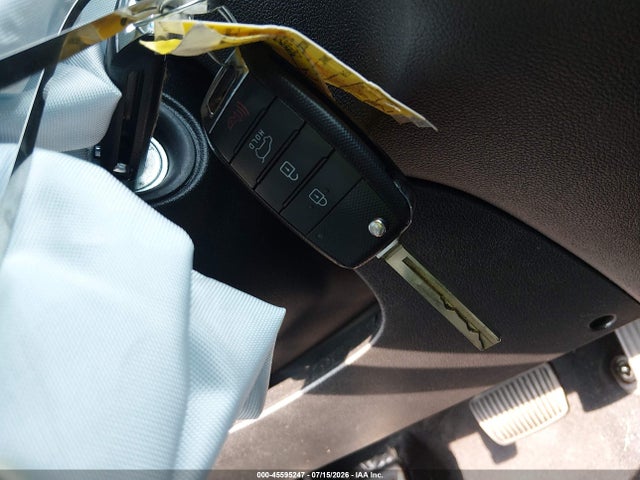 2020 KIA SORENTO 2.4L LX 11