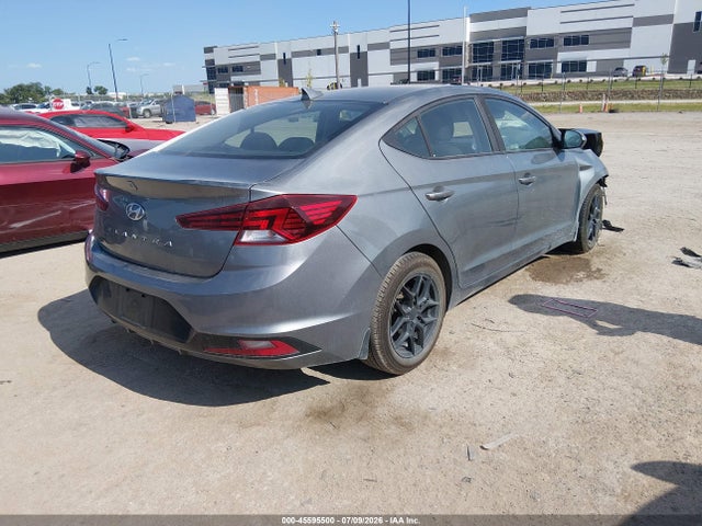 2019 Hyundai ELANTRA SEL 照片 4