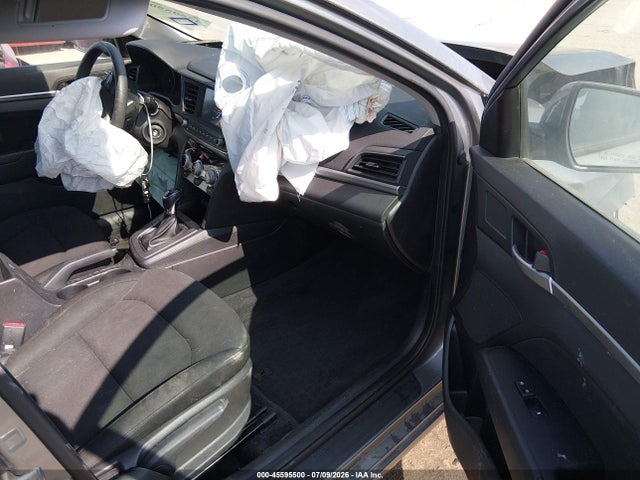 2019 Hyundai ELANTRA SEL 照片 5