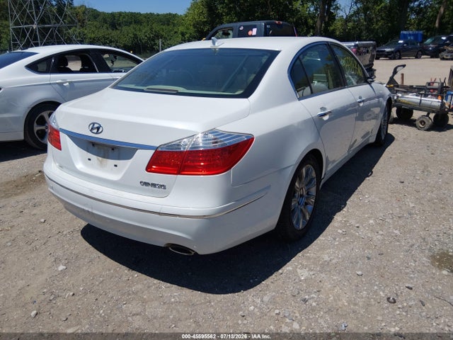 2009 Hyundai GENESIS 3.8 photo 4