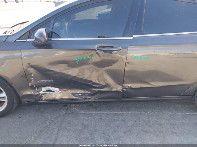 صورة 6 لـ 2018 FORD FUSION HYBRID SE