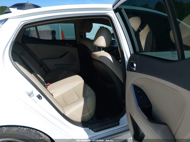 صورة 8 لـ 2014 KIA OPTIMA HYBRID EX