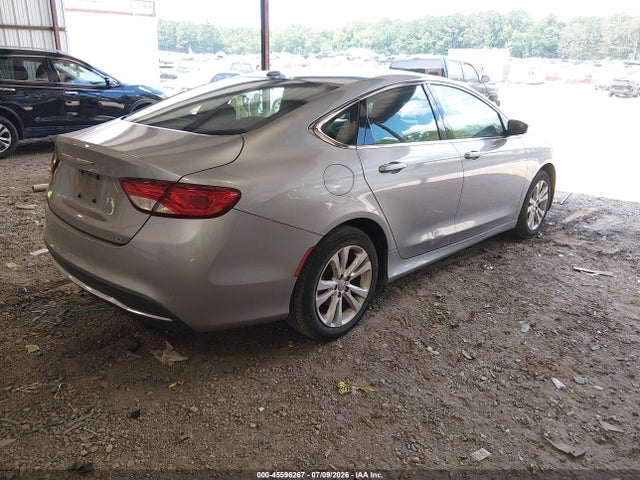 صورة 4 لـ 2015 Chrysler 200 LIMITED